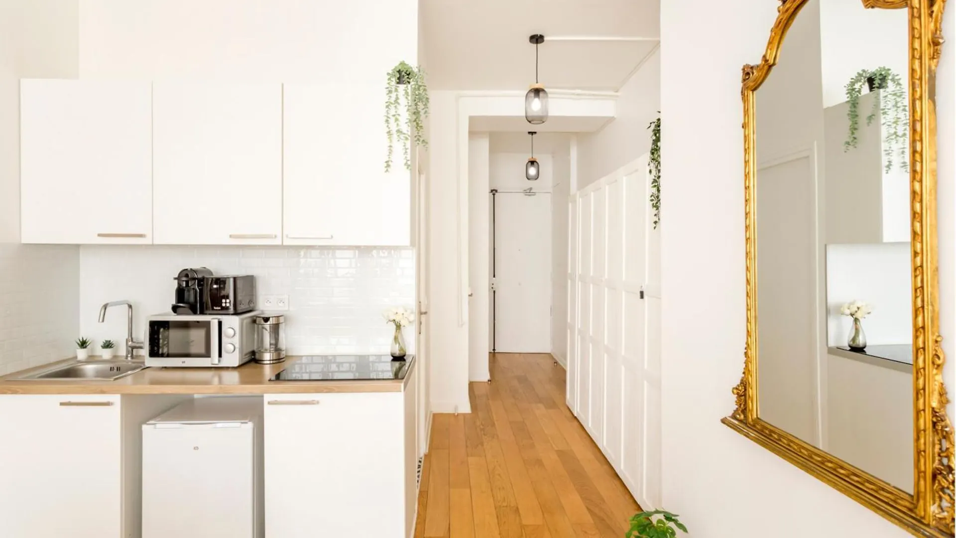 Cozy Apartment - Louvre - Sentier I Paris 0*,